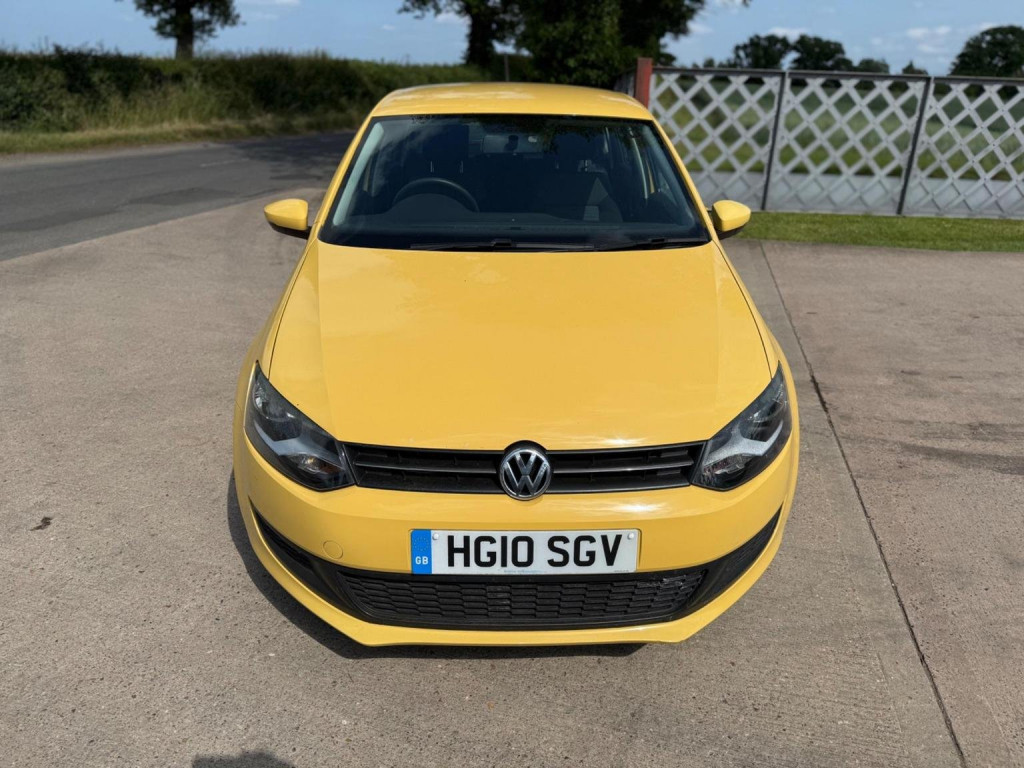 VOLKSWAGEN POLO