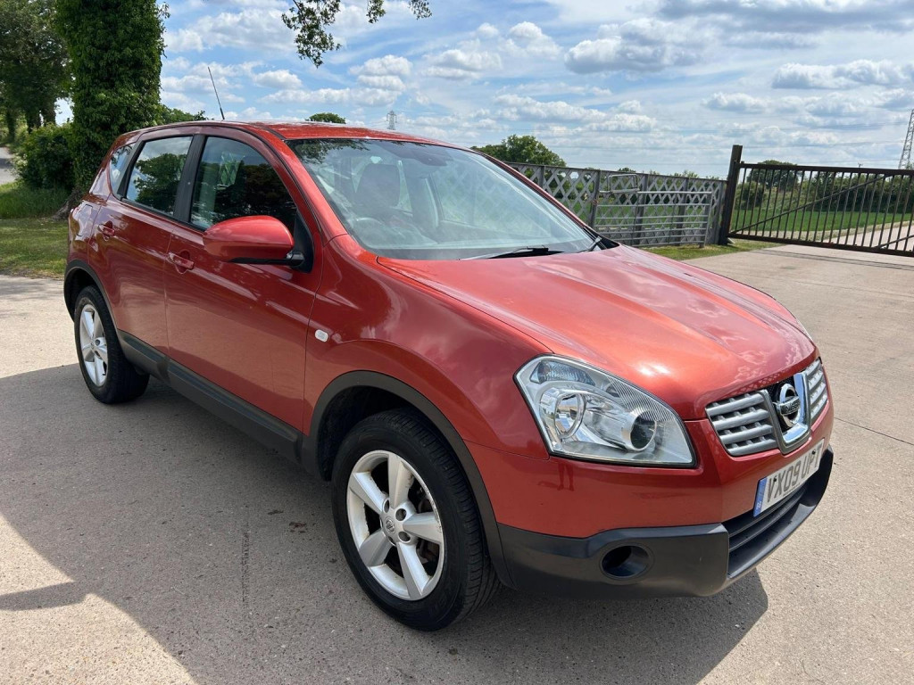 View NISSAN QASHQAI 2.0 Acenta CVT 5dr