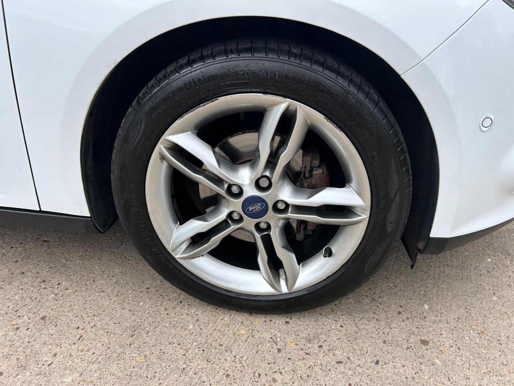 View FORD FOCUS 1.0T EcoBoost Titanium X Euro 5 (s/s) 5dr