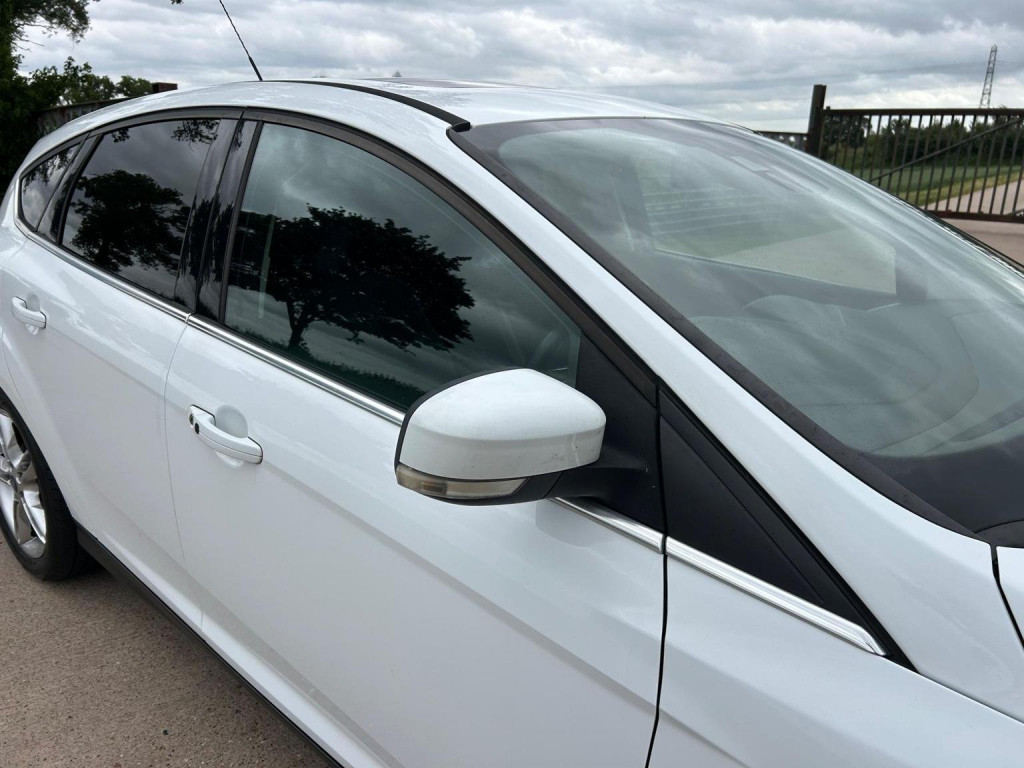 View FORD FOCUS 1.0T EcoBoost Titanium X Euro 5 (s/s) 5dr