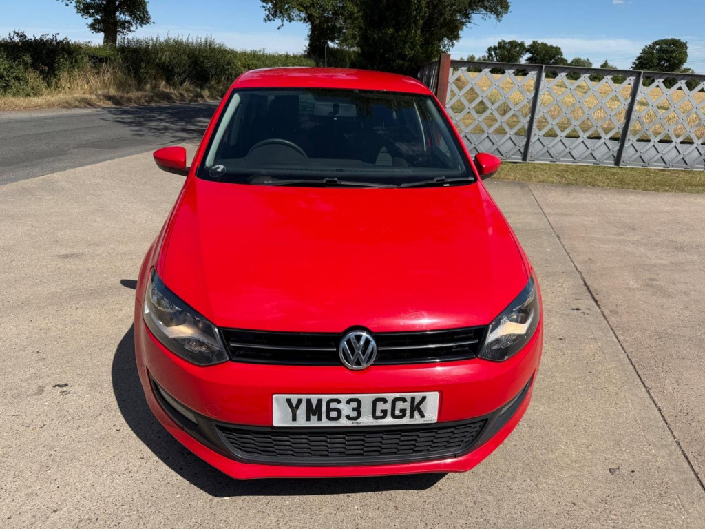 VOLKSWAGEN POLO