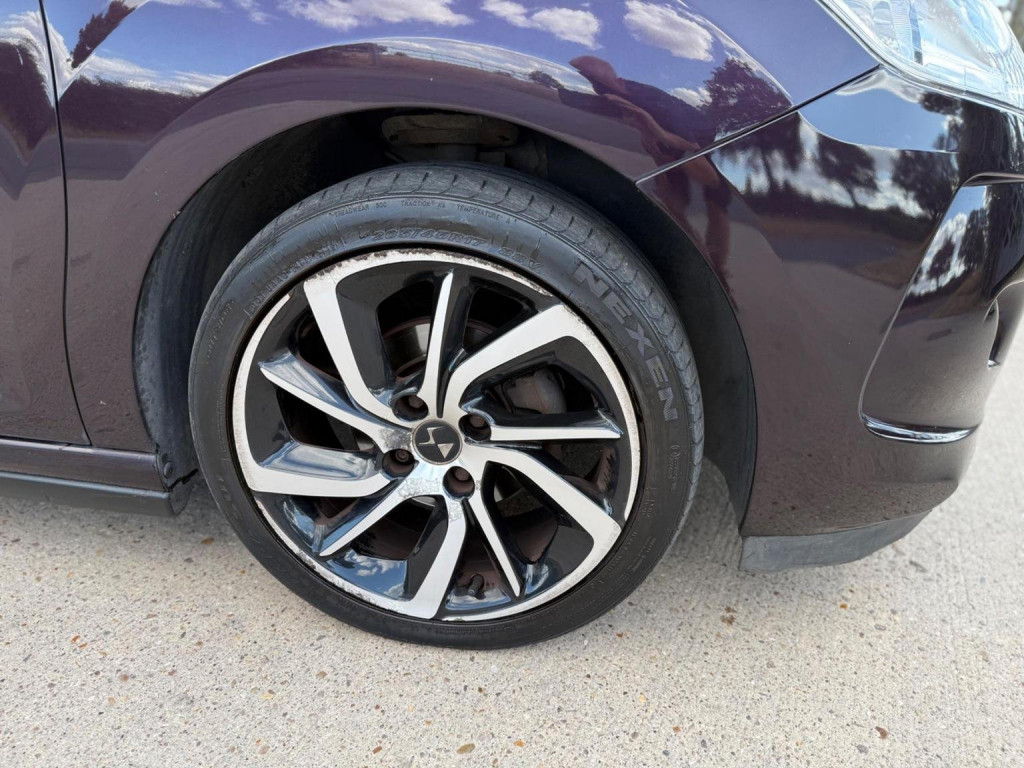 View DS AUTOMOBILES DS 3 1.6 BlueHDi DStyle Nav Euro 6 (s/s) 3dr