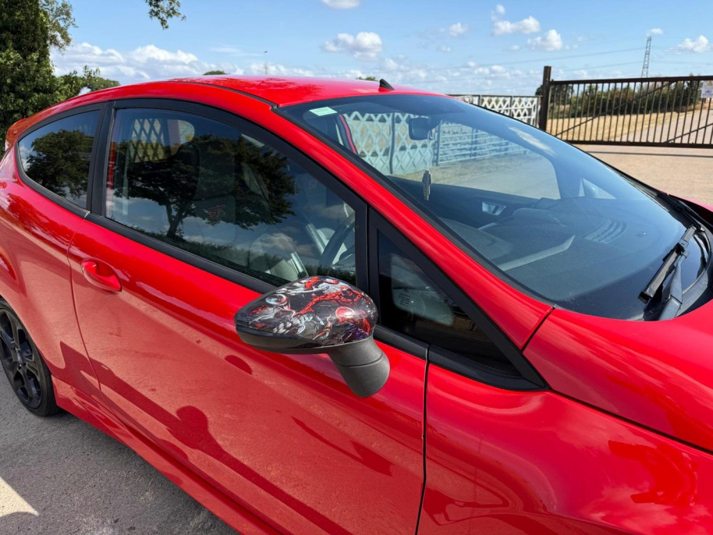 View FORD FIESTA 1.0T EcoBoost Zetec S Euro 5 (s/s) 3dr