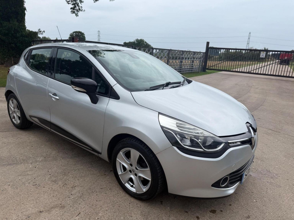 View RENAULT CLIO 1.2 16V Dynamique Nav Euro 6 5dr