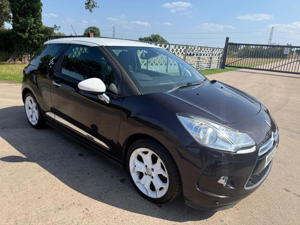 View CITROEN DS3 1.2 PureTech DStyle Ice Euro 6 (s/s) 3dr