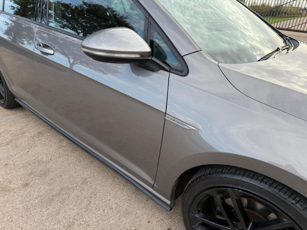 View VOLKSWAGEN GOLF 2.0 TDI BlueMotion Tech GTD Euro 6 (s/s) 5dr