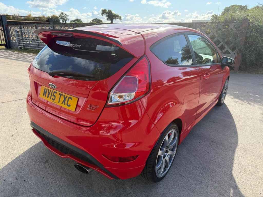 FORD FIESTA