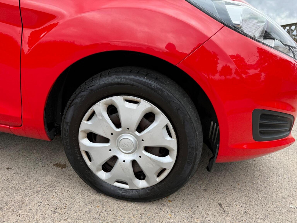 View FORD FIESTA 1.25 Studio Euro 5 3dr