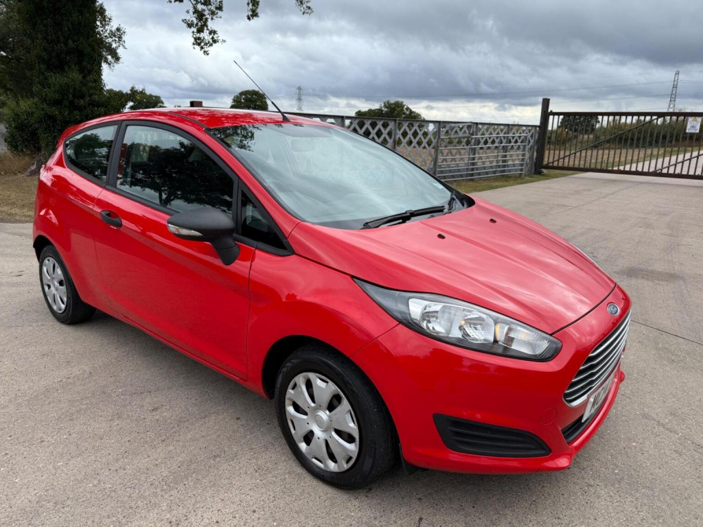 View FORD FIESTA 1.25 Studio Euro 5 3dr