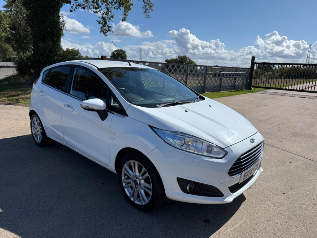 View FORD FIESTA 1.0 Zetec Euro 5 (s/s) 5dr