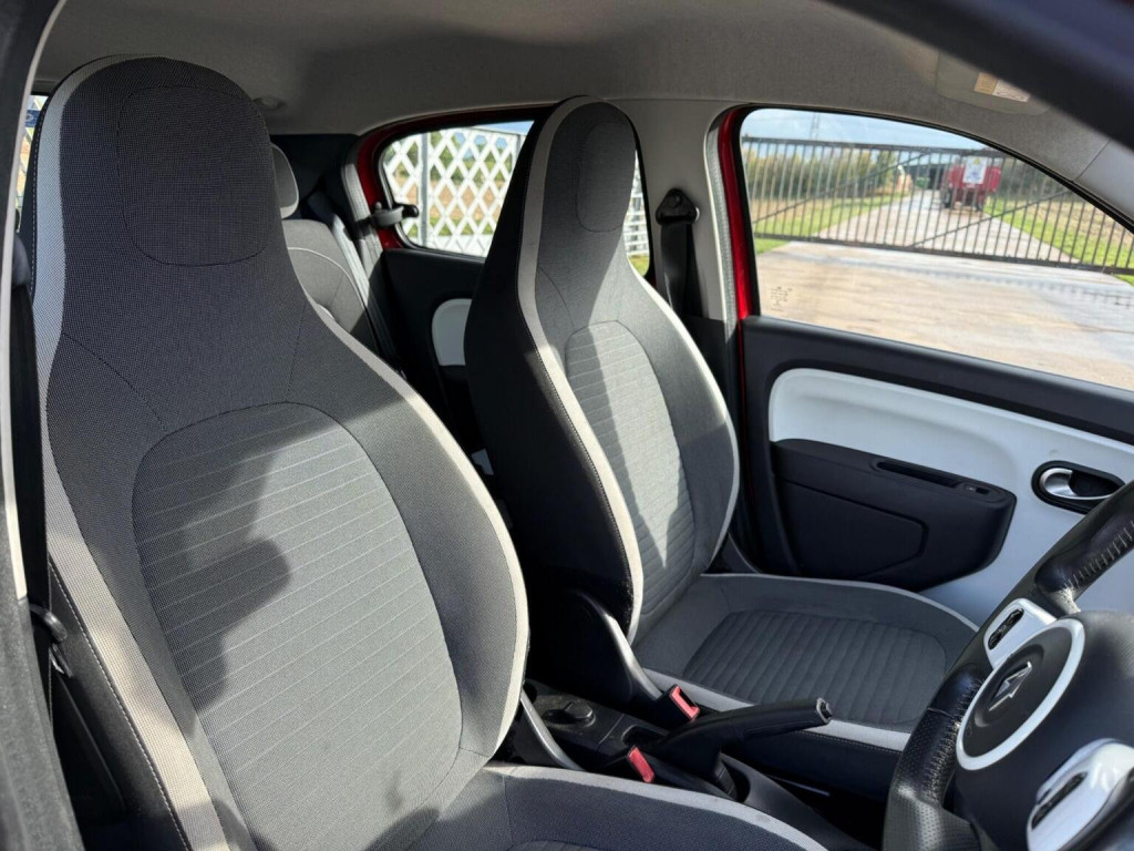 RENAULT TWINGO