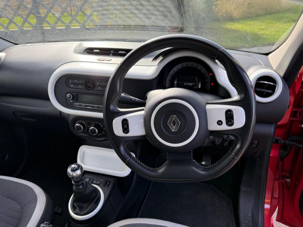 RENAULT TWINGO