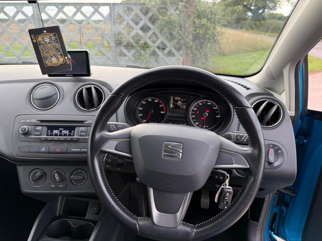SEAT IBIZA