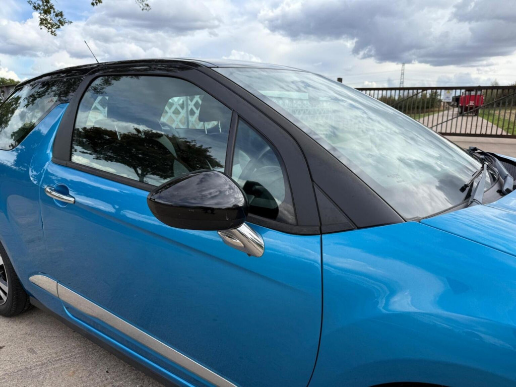 View DS AUTOMOBILES DS 3 1.2 PureTech DSign Euro 6 3dr