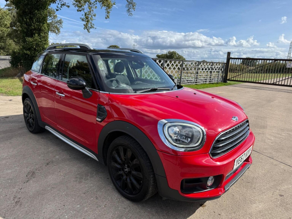 View MINI COUNTRYMAN 2.0 Cooper D Auto Euro 6 (s/s) 5dr