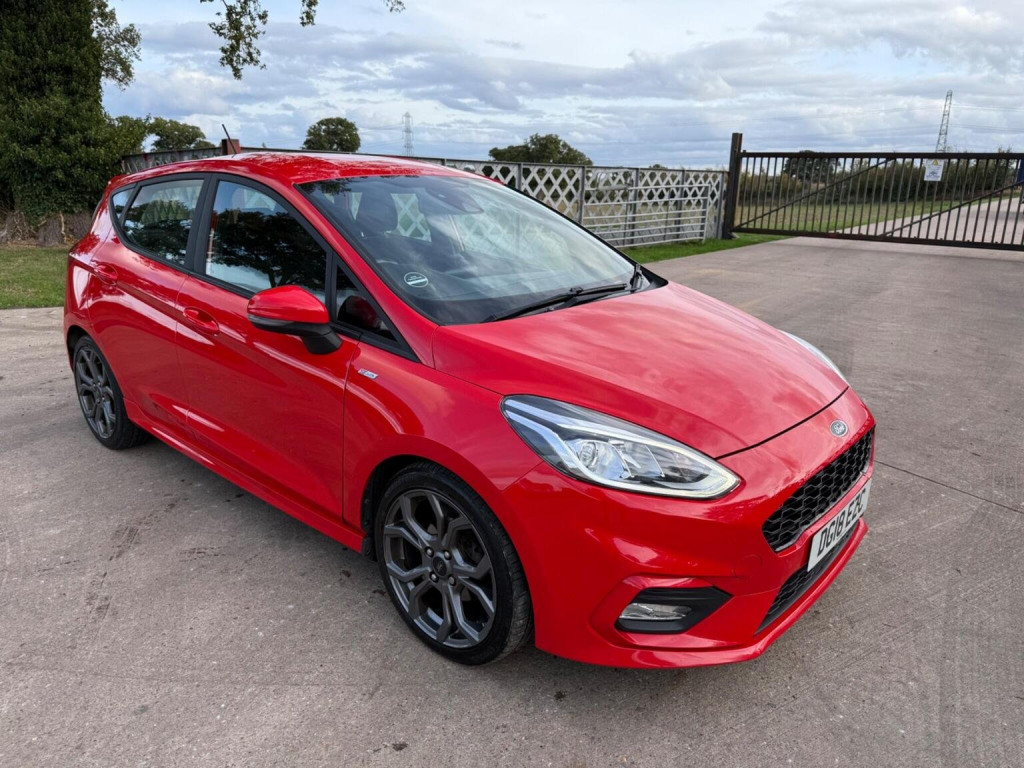 View FORD FIESTA 1.0T EcoBoost ST-Line Euro 6 (s/s) 5dr