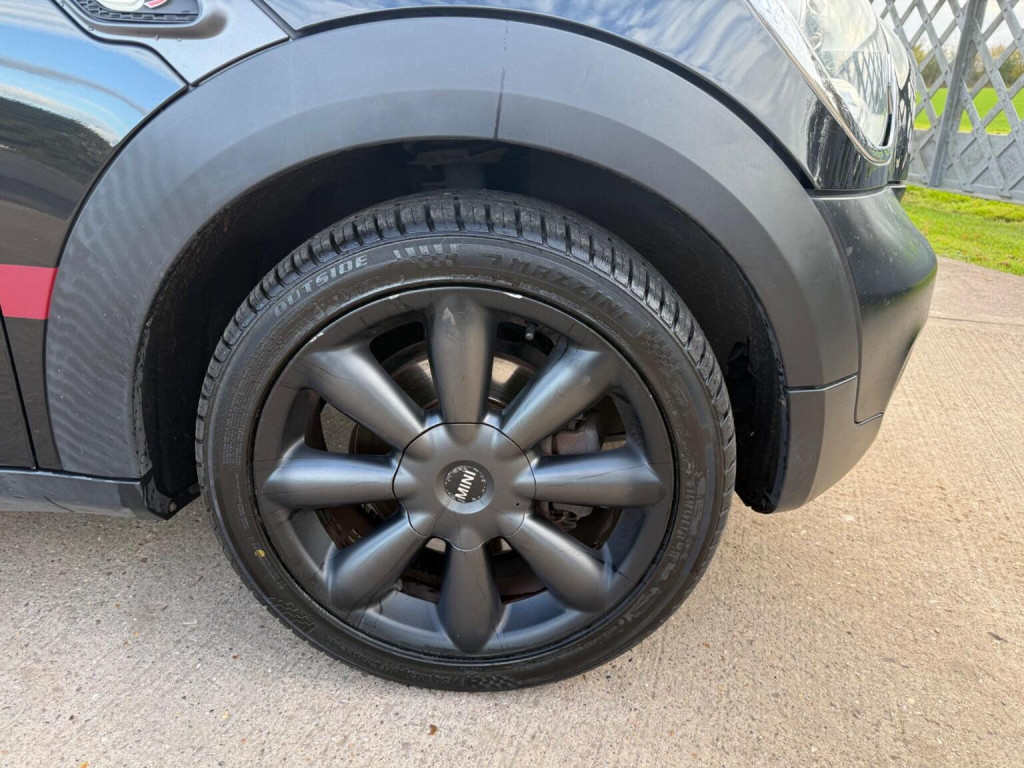 View MINI COUNTRYMAN 2.0 Cooper SD Auto ALL4 Euro 5 5dr