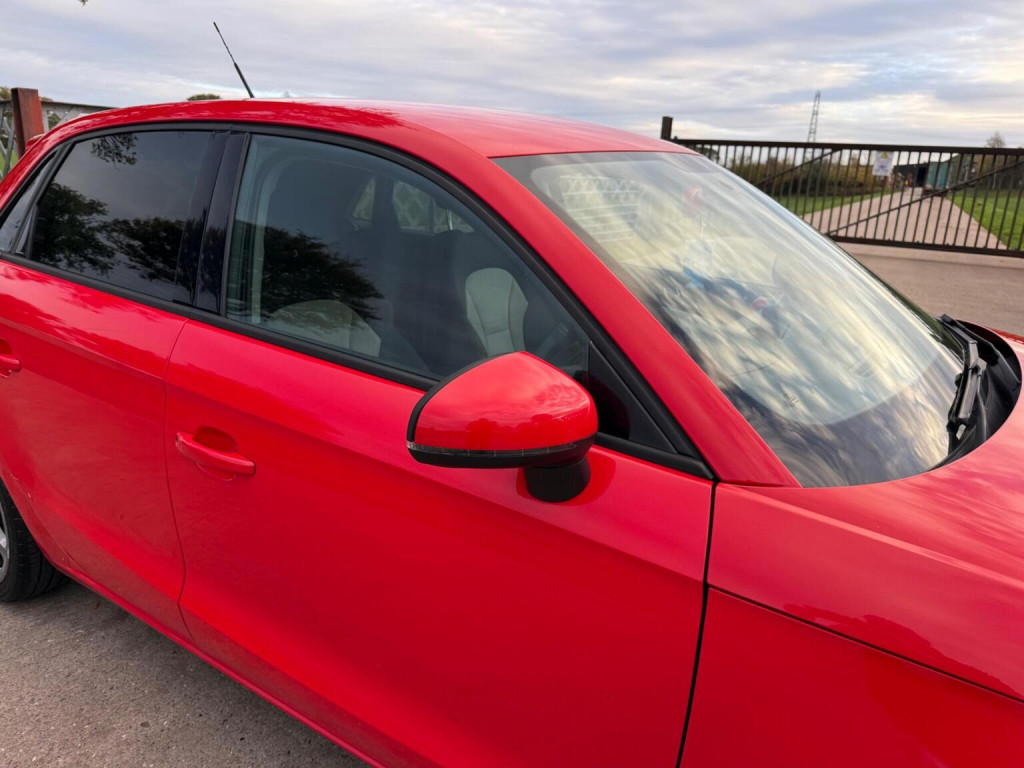 View AUDI A1 1.6 TDI Sport Sportback Euro 5 (s/s) 5dr