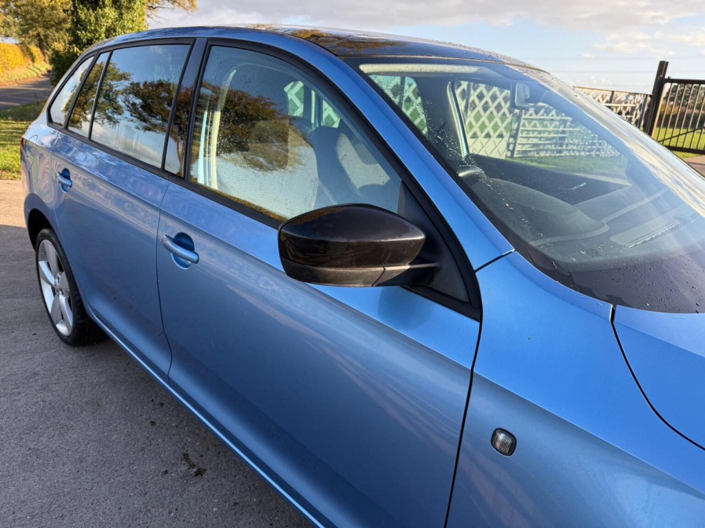 View SKODA RAPID 1.6 TDI SE Sport Euro 5 5dr