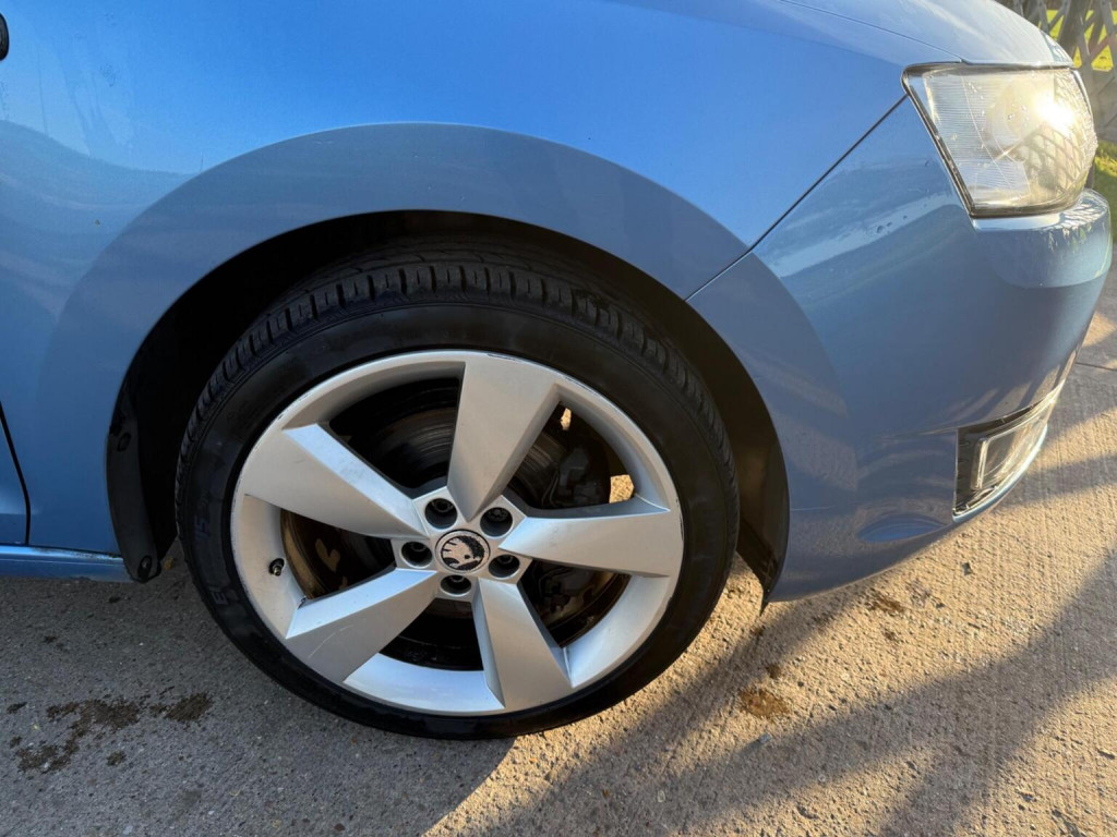 View SKODA RAPID 1.6 TDI SE Sport Euro 5 5dr