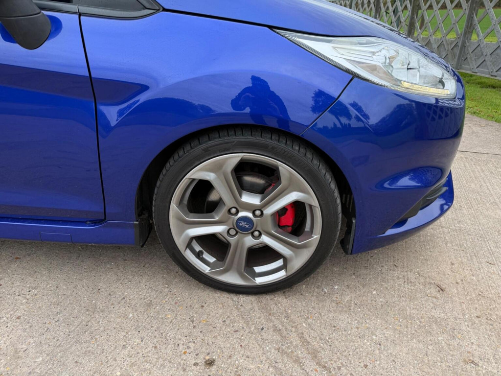 View FORD FIESTA 1.6T EcoBoost ST-2 Euro 5 3dr