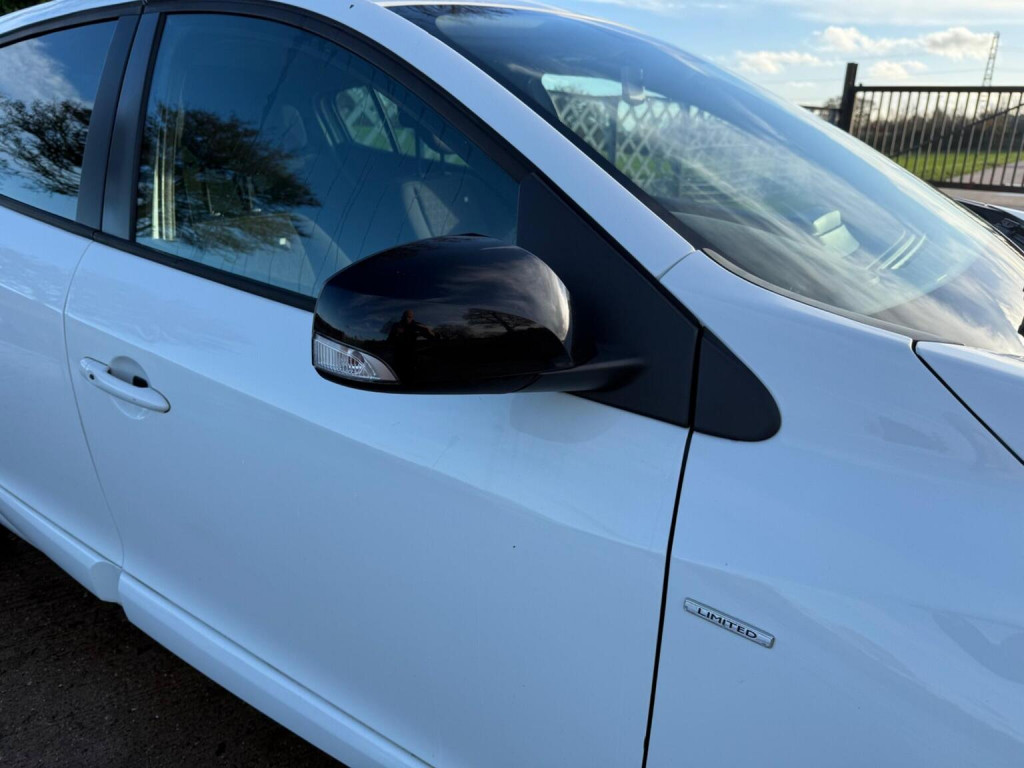 View RENAULT MEGANE 1.6 VVT Limited Euro 5 5dr