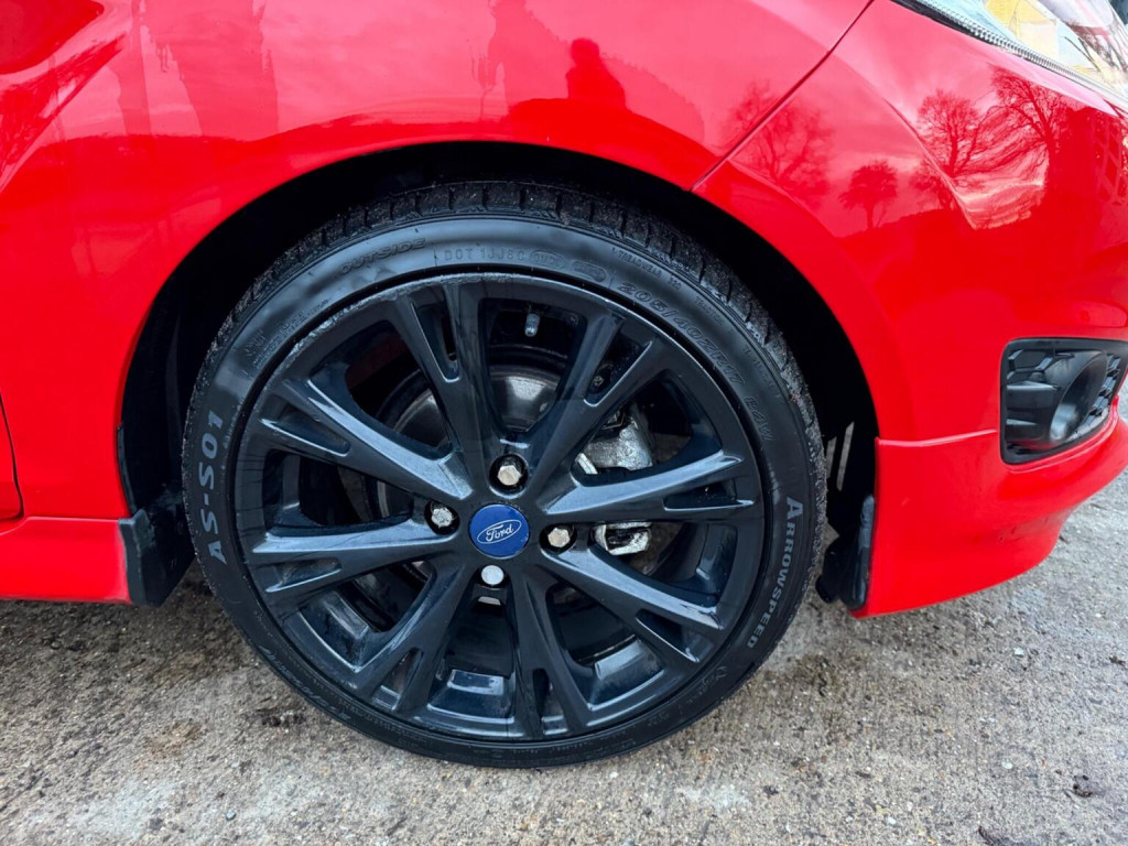 View FORD FIESTA 1.0T EcoBoost Zetec S Red Edition Euro 6 (s/s) 3dr