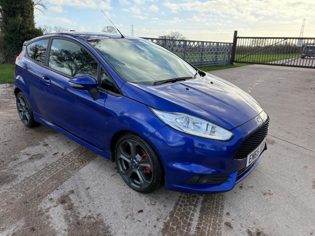 View FORD FIESTA 1.6T EcoBoost ST-3 Euro 6 3dr