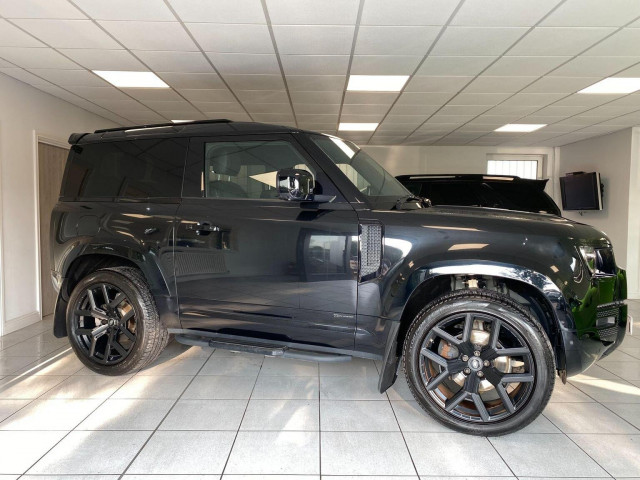 LAND ROVER DEFENDER 90