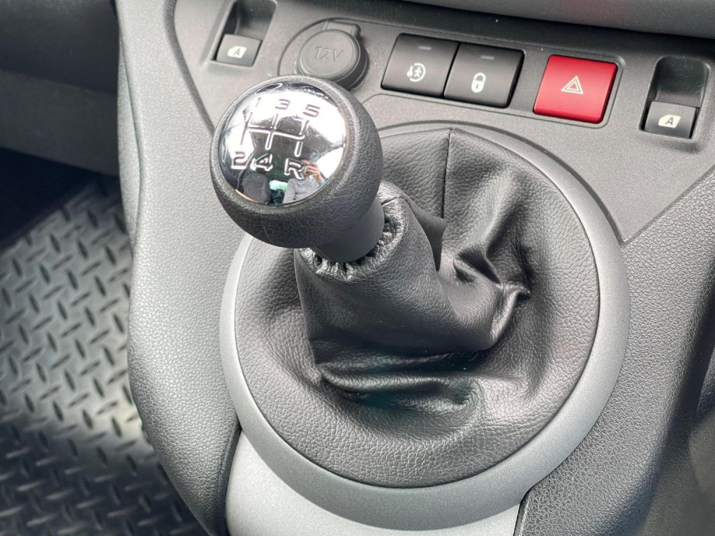 PEUGEOT PARTNER TEPEE