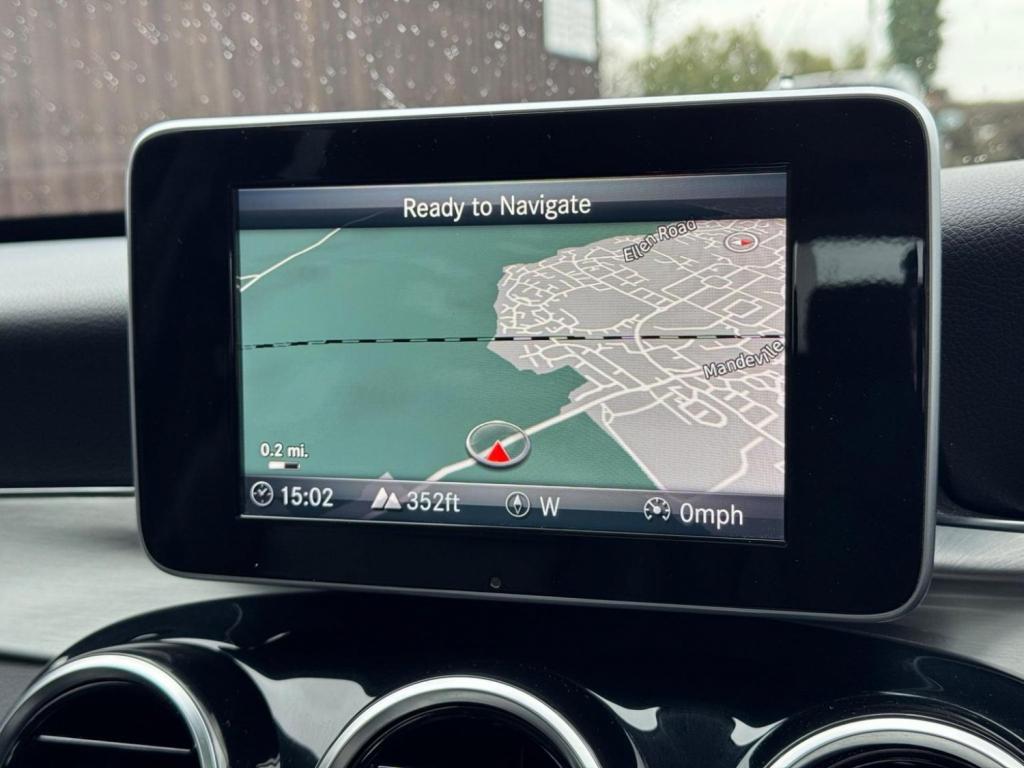 MERCEDES-BENZ C CLASS