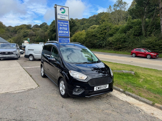 FORD TRANSIT COURIER 1.5 TDCi Limited