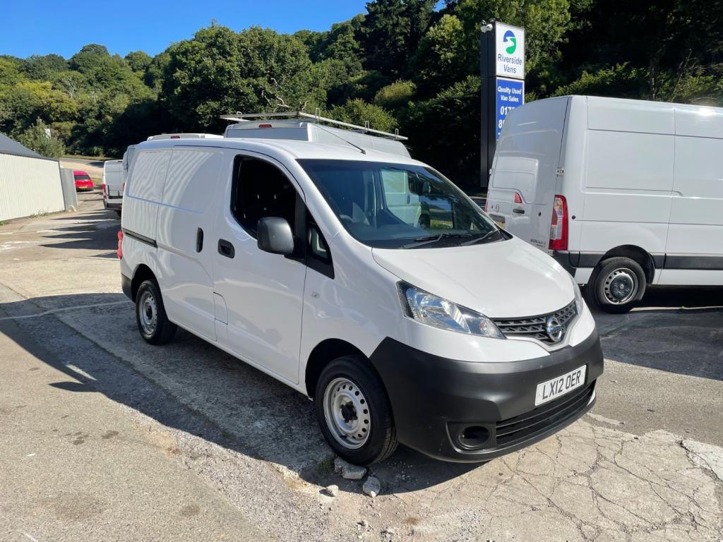 NISSAN NV200