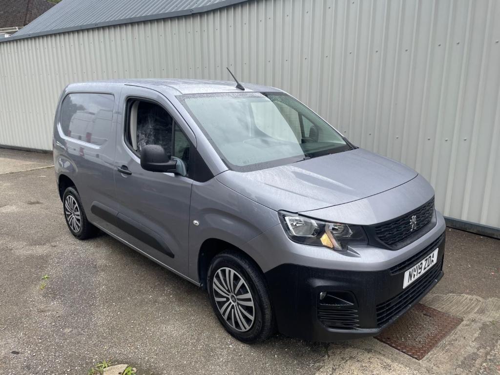 PEUGEOT PARTNER
