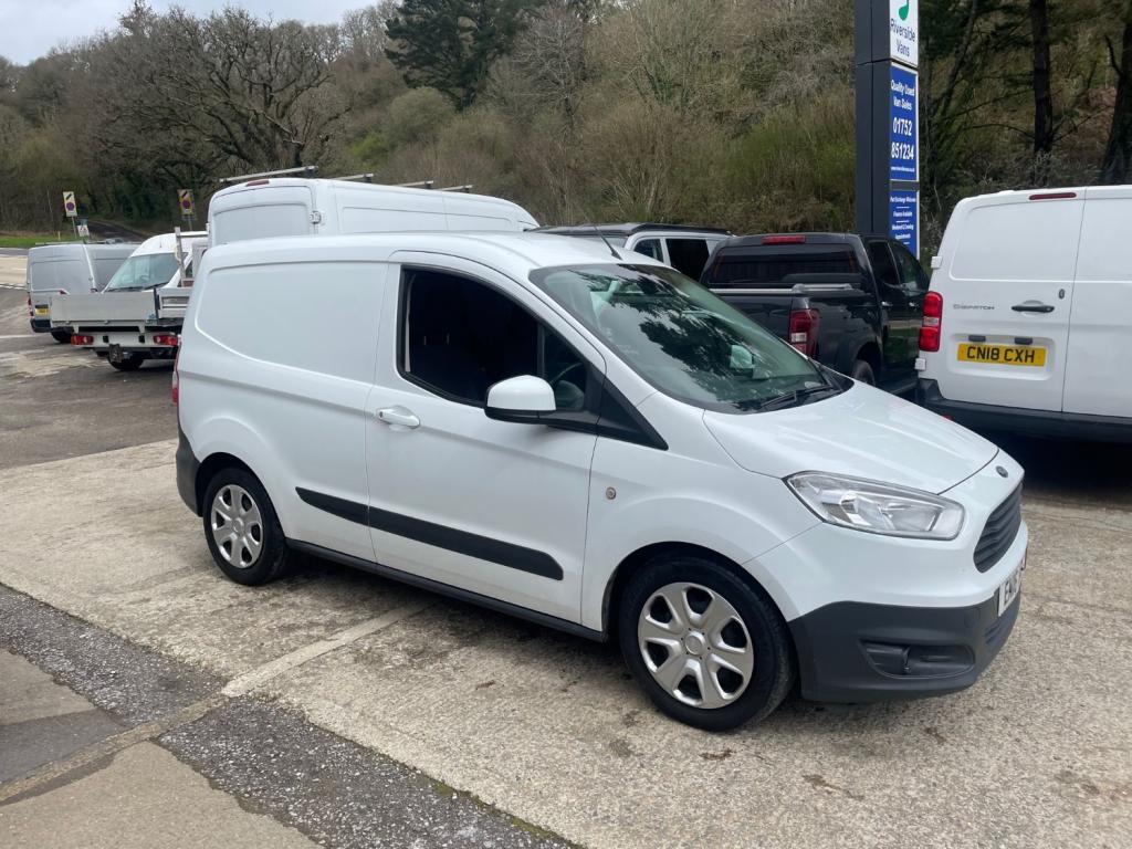 FORD TRANSIT COURIER