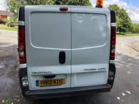 VAUXHALL VIVARO