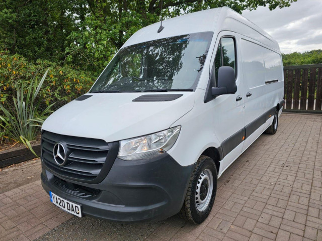 MERCEDES-BENZ SPRINTER