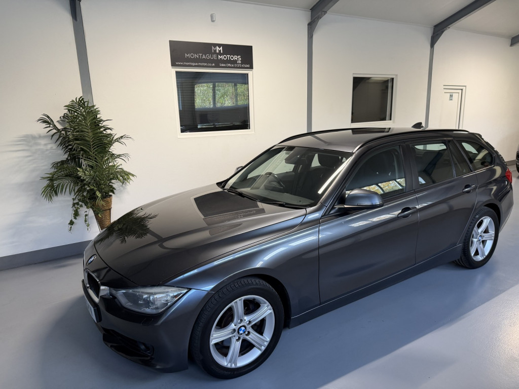 View BMW 3 SERIES 2.0 320d SE Touring