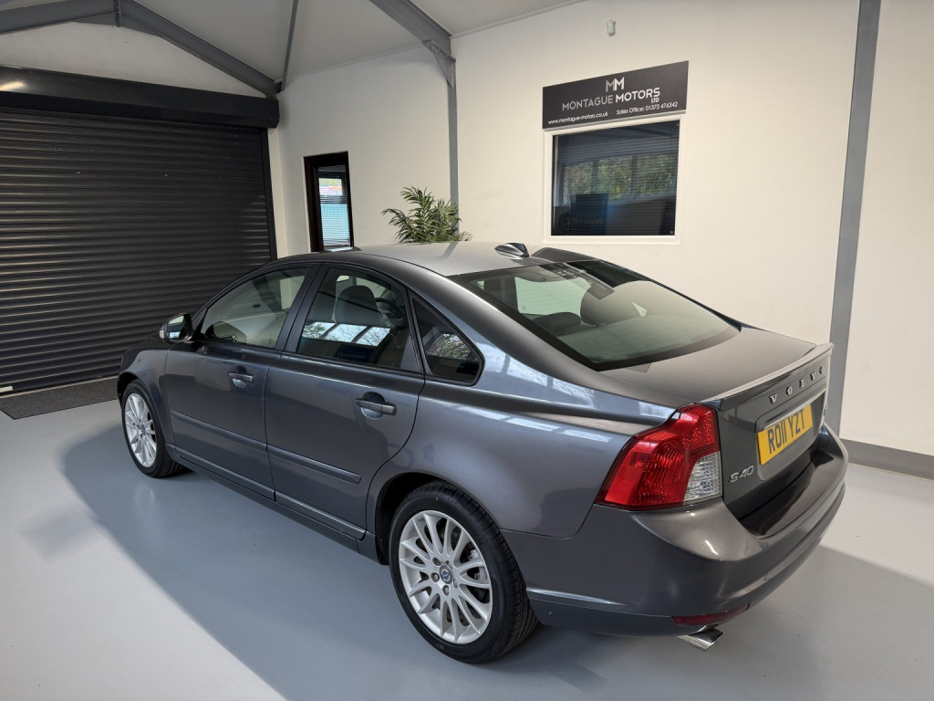 View VOLVO S40 2.0 D3 SE Lux