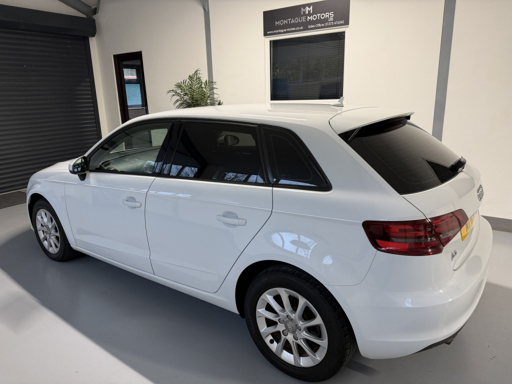 View AUDI A3 1.6 TDI SE