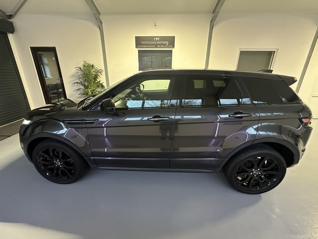 View LAND ROVER RANGE ROVER EVOQUE 2.0 TD4 HSE Dynamic