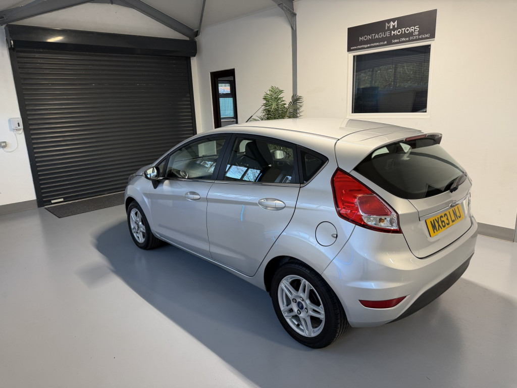 View FORD FIESTA 1.3 Zetec