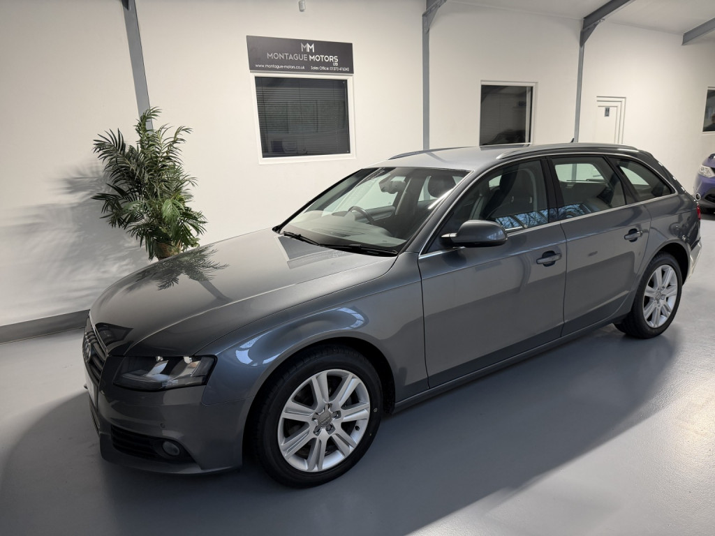 View AUDI A4 AVANT 2.0 TDI Technik