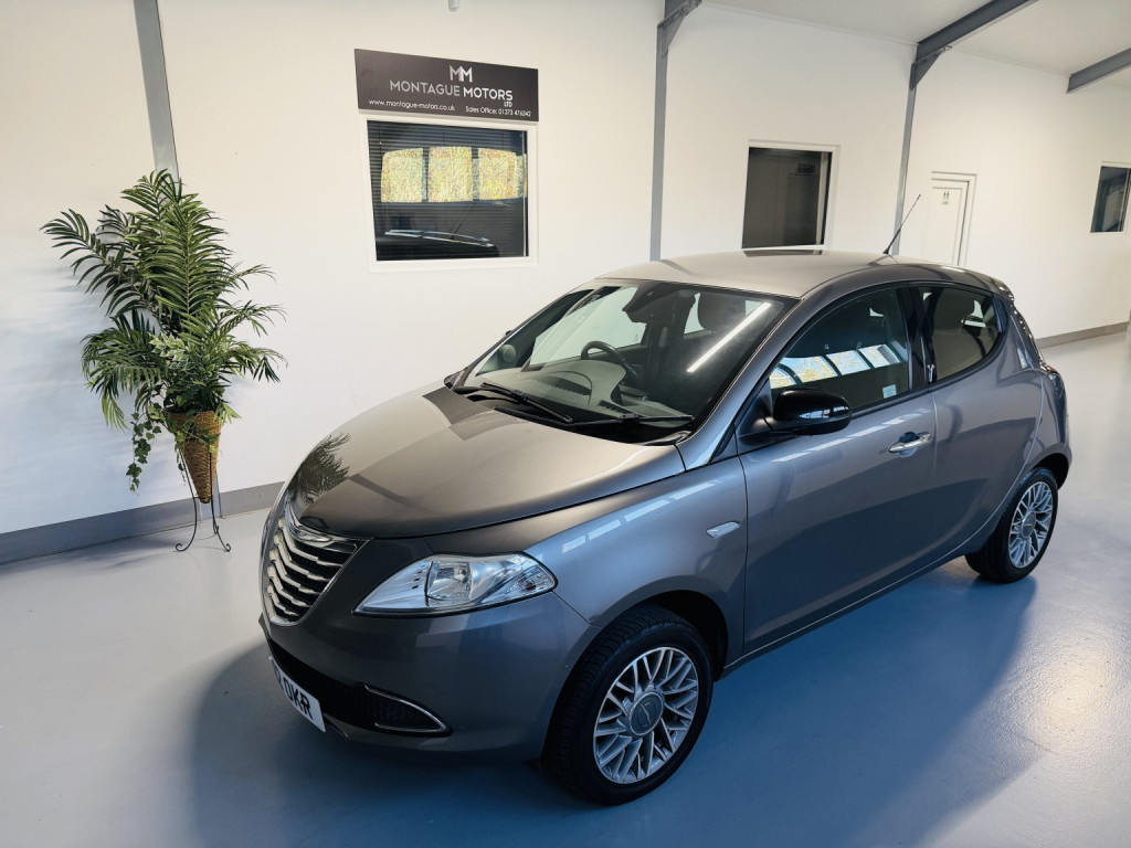 View CHRYSLER YPSILON 1.2 Ypsilon 1.2 Se