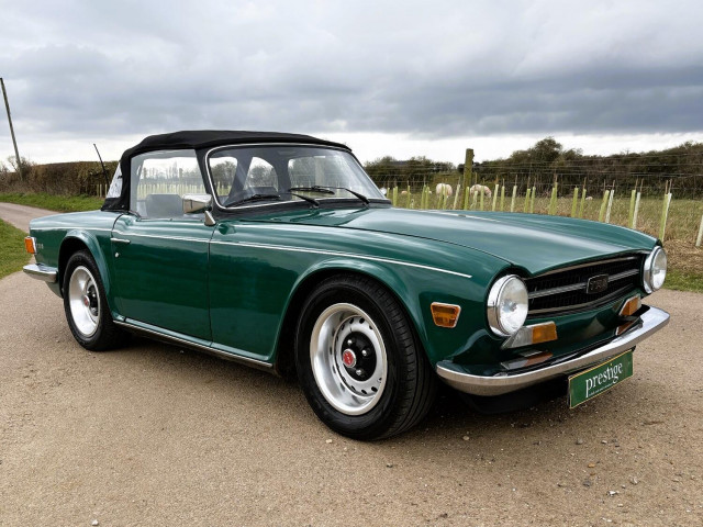 TRIUMPH TR6