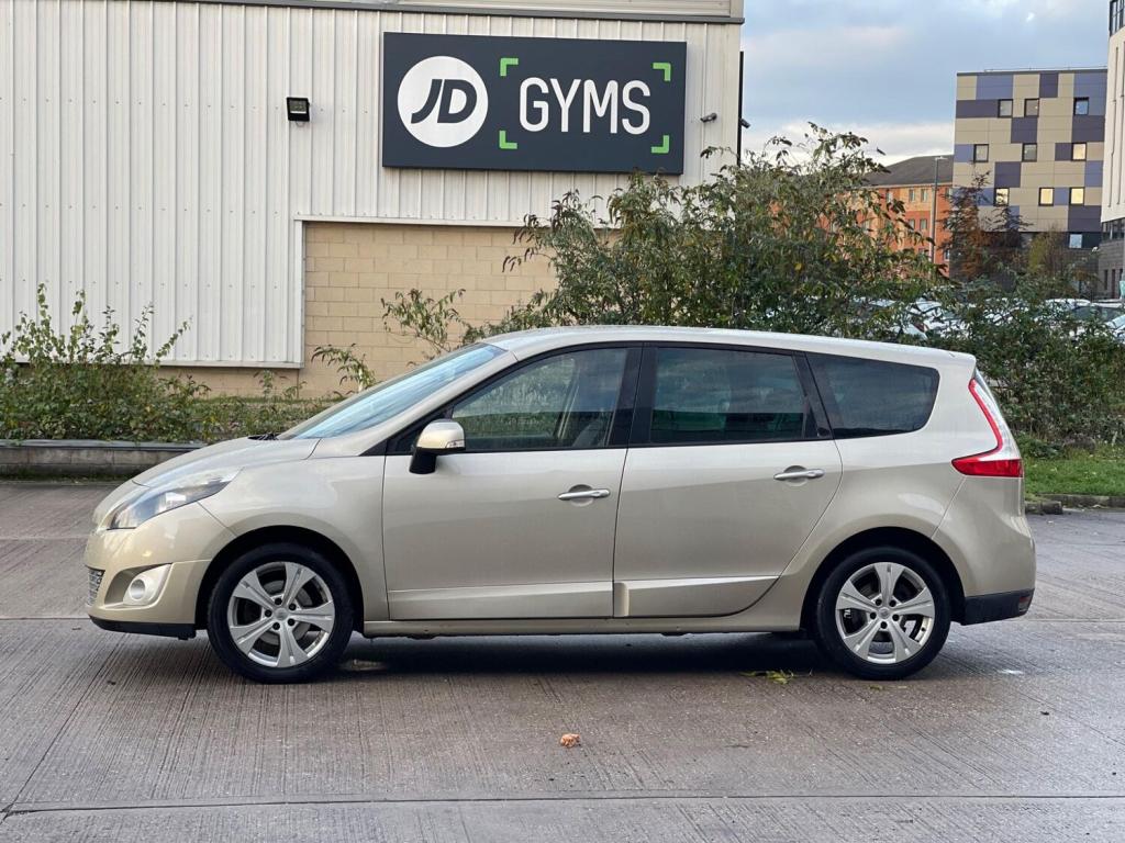 RENAULT GRAND SCENIC