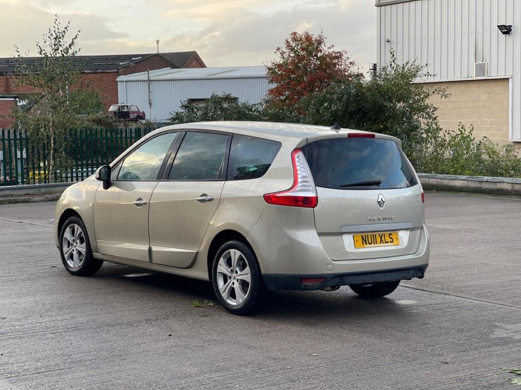 RENAULT GRAND SCENIC