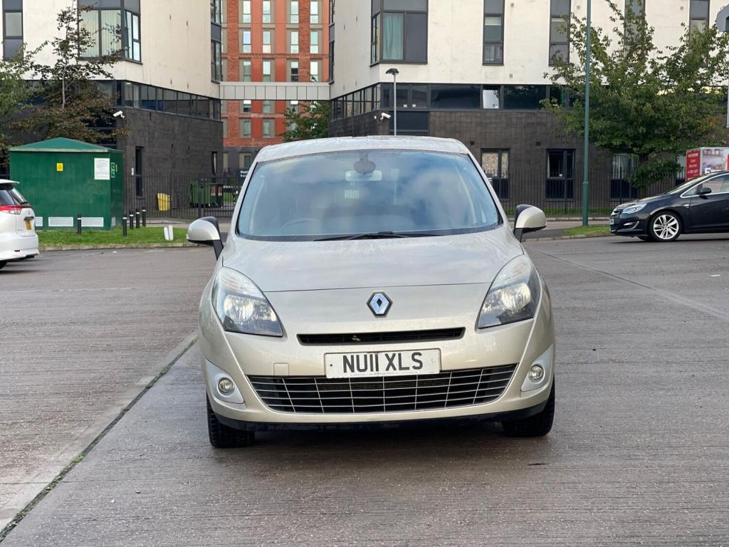 RENAULT GRAND SCENIC