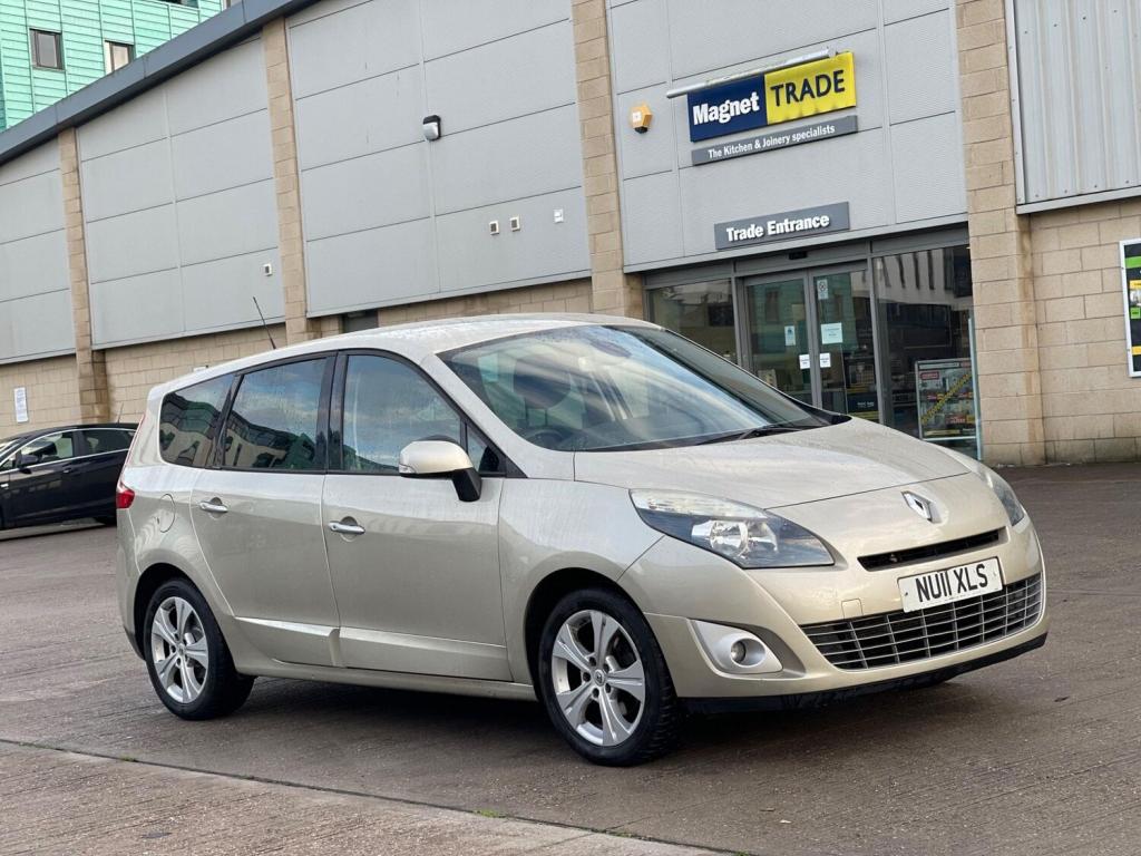 RENAULT GRAND SCENIC