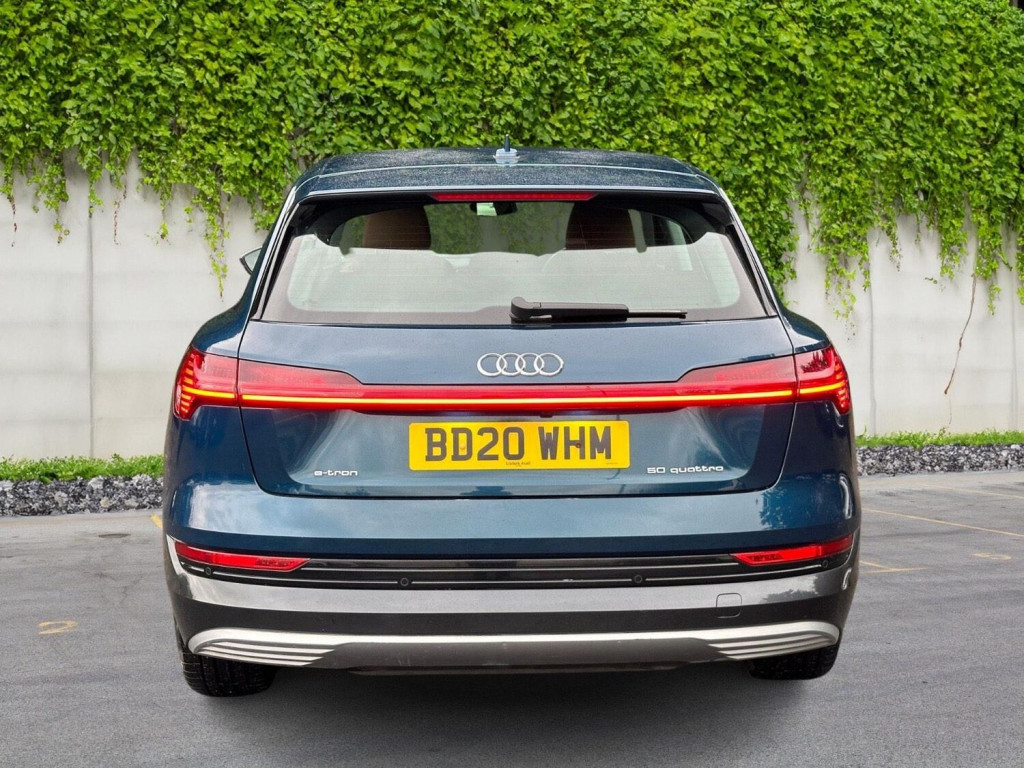 View AUDI E-TRON 50 Technik Auto quattro 5dr 71.2kWh